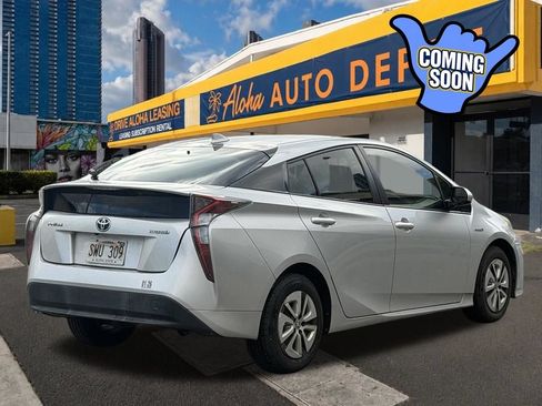 Used 2016 Toyota Prius Two FWD image 17