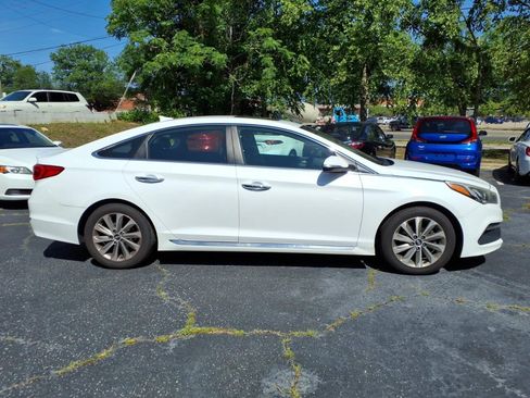 Used 2017 Hyundai Sonata Sport w/ Value Edition Package 02 FWD image 2