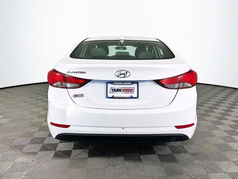 Used 2015 Hyundai Elantra SE FWD image 10