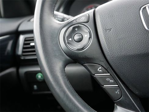 Used 2015 Honda Accord Sport image 25