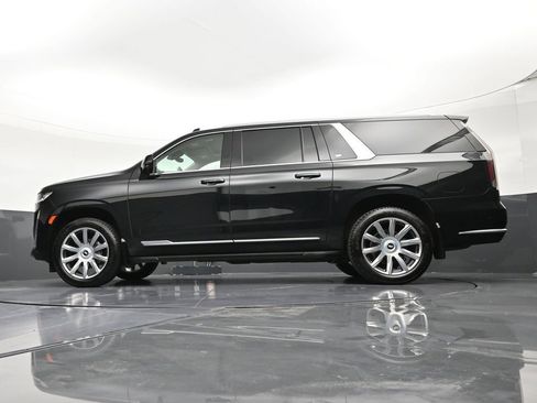 Used 2022 Cadillac Escalade ESV Premium Luxury Platinum w/ Heavy-Duty Trailer Package AWD/4WD image 22