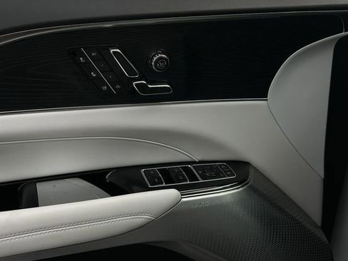 New 2026 Cadillac Lyriq Signature Sport image 19