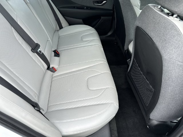 Used 2024 Hyundai Elantra Limited FWD image 37
