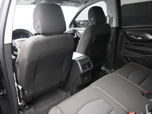 Used 2023 GMC Terrain SLE w/ Driver Convenience Package image 14