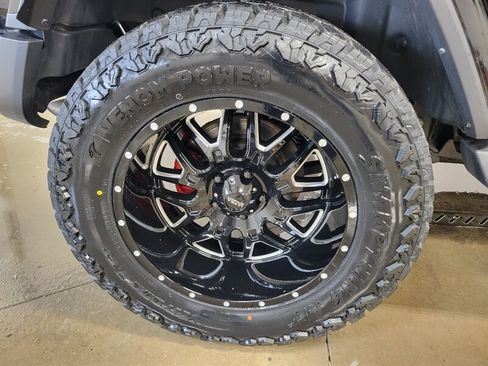 Used 2021 Jeep Wrangler Unlimited Sahara AWD/4WD image 18