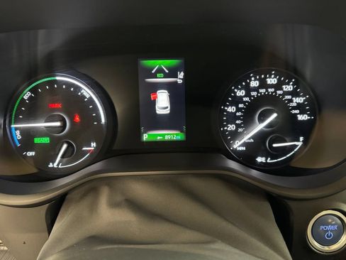 Used 2024 Toyota Sienna LE AWD/4WD image 19