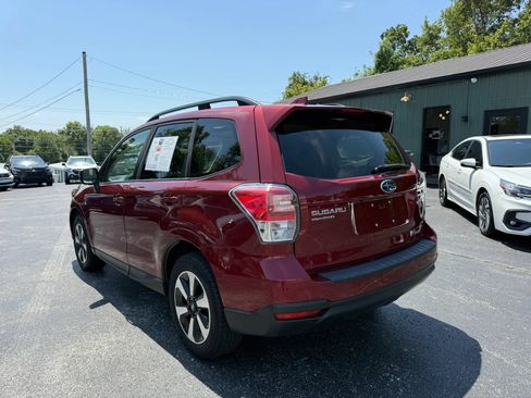 Used 2017 Subaru Forester 2.5i Premium AWD/4WD image 4