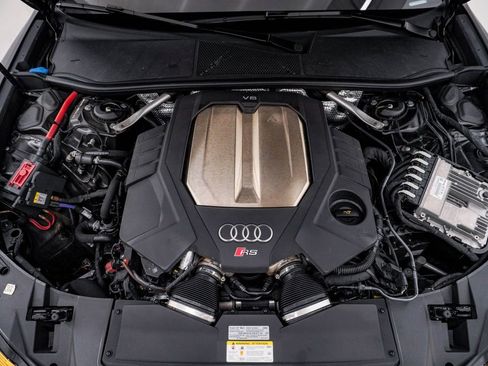 Used 2021 Audi RS 6 AWD/4WD image 29