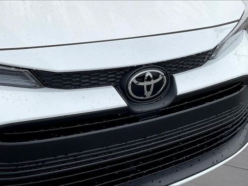 Used 2026 Toyota Corolla LE FWD image 29