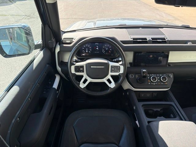 Used 2020 Land Rover Defender 110 SE AWD/4WD image 17