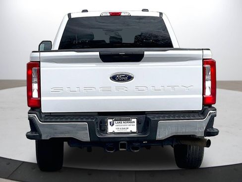Used 2025 Ford F250 XLT image 8