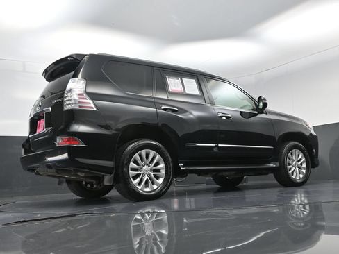 Used 2016 Lexus GX 460 w/ Premium Package AWD/4WD image 22