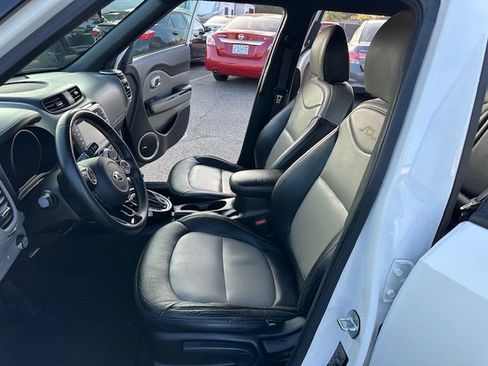 Used 2016 Kia Soul + w/ Audio Package image 19