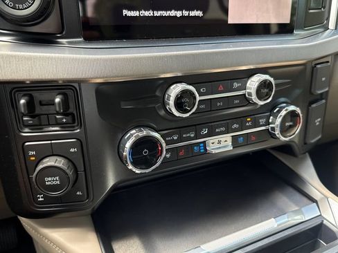 New 2026 Ford F250 Platinum w/ Platinum Plus Package AWD/4WD image 27