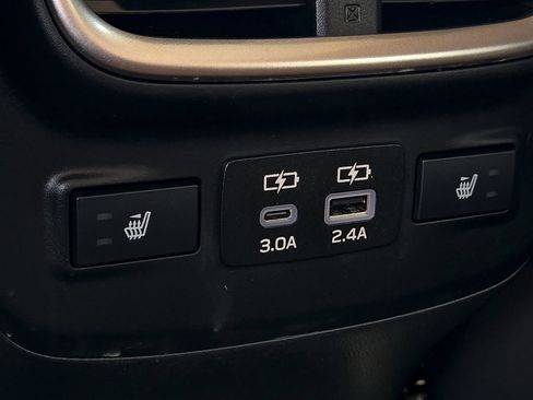 Certified 2025 Subaru Outback Touring XT AWD/4WD image 11