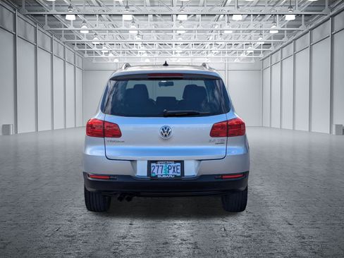 Used 2013 Volkswagen Tiguan S AWD/4WD image 4