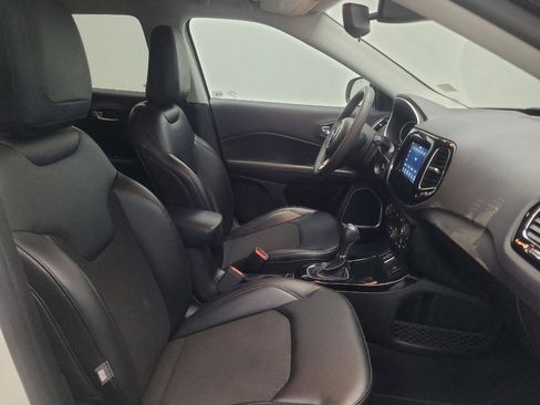 Used 2021 Jeep Compass Latitude FWD image 21