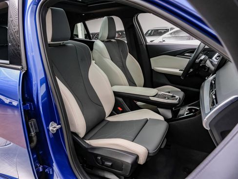 Used 2025 BMW X2 xDrive28i image 37