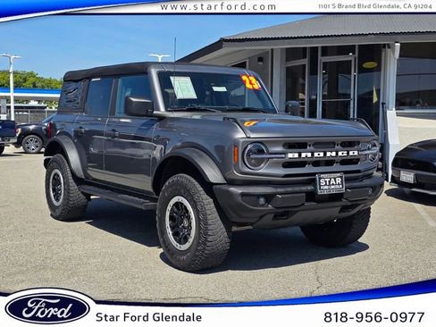 Used 2023 Ford Bronco Big Bend w/ Sasquatch Package image 1