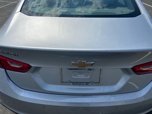 Used 2017 Chevrolet Malibu Hybrid w/ Driver Confidence Package image 18