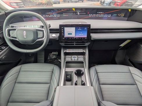 New 2026 Lincoln Nautilus Reserve image 13