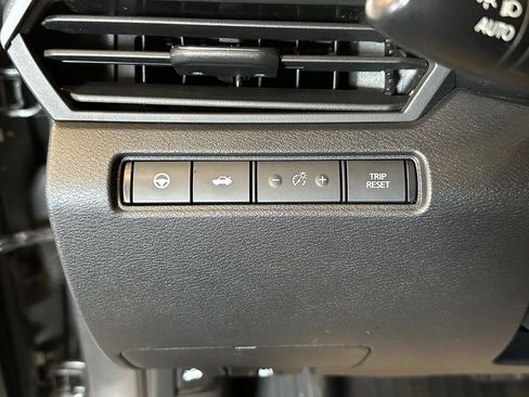 Used 2020 Nissan Altima 2.5 Platinum image 18