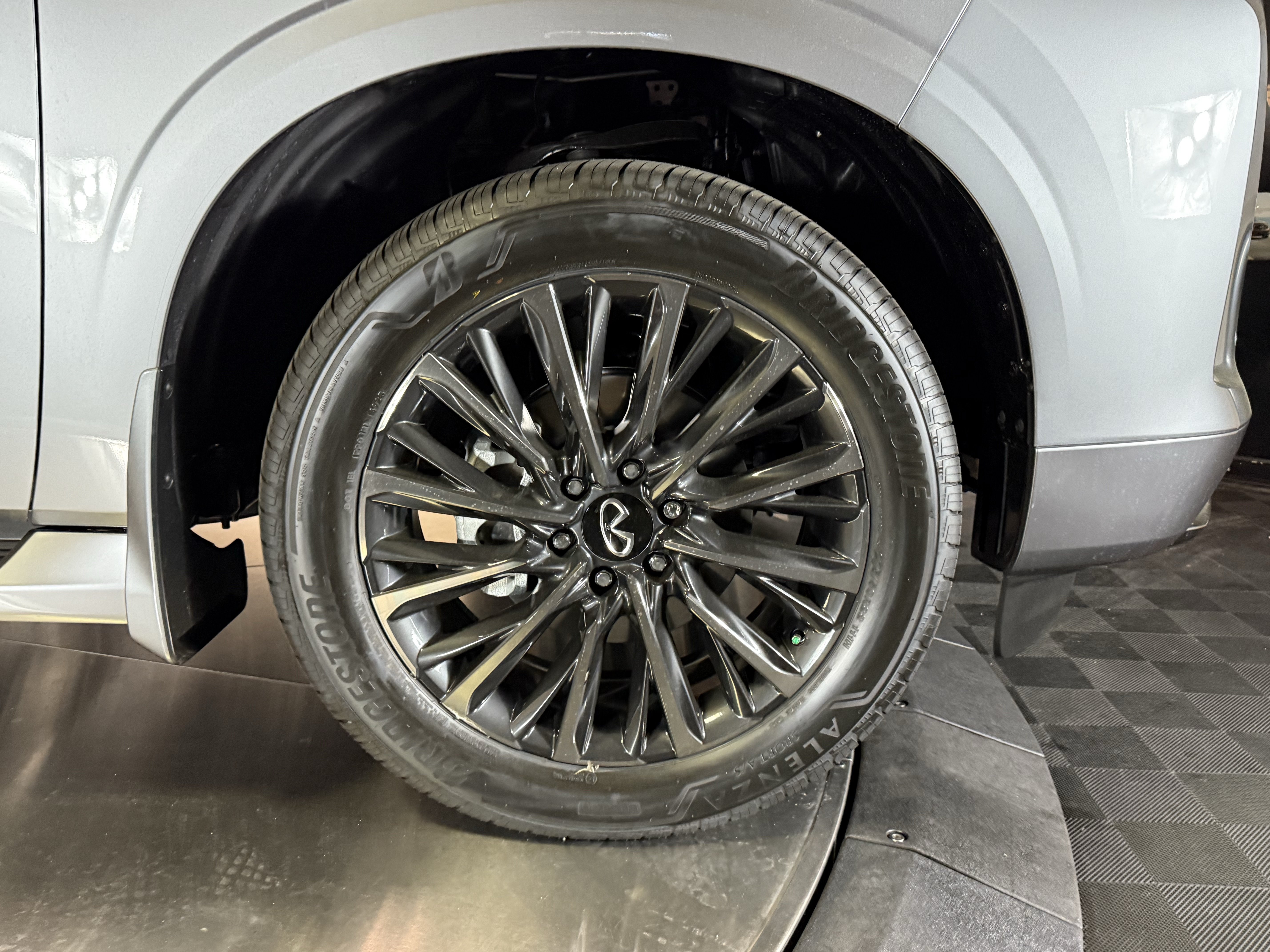 New 2026 INFINITI QX80 Autograph w/ Premium Cargo Package AWD/4WD image 5