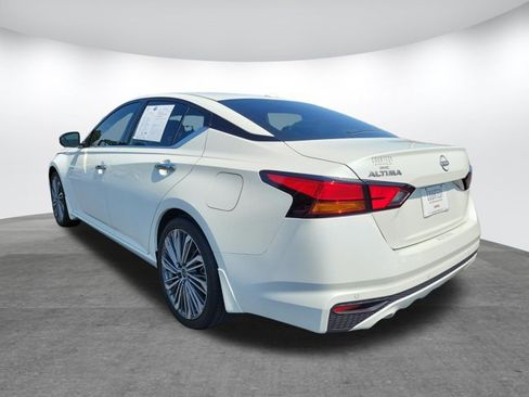 Used 2025 Nissan Altima 2.5 SL FWD image 5