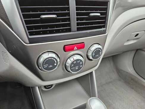 Used 2009 Subaru Forester 2.5X Limited image 12