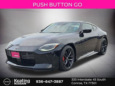 Certified 2025 Nissan Z Performance w/ Floor Mat Package RWD image 4