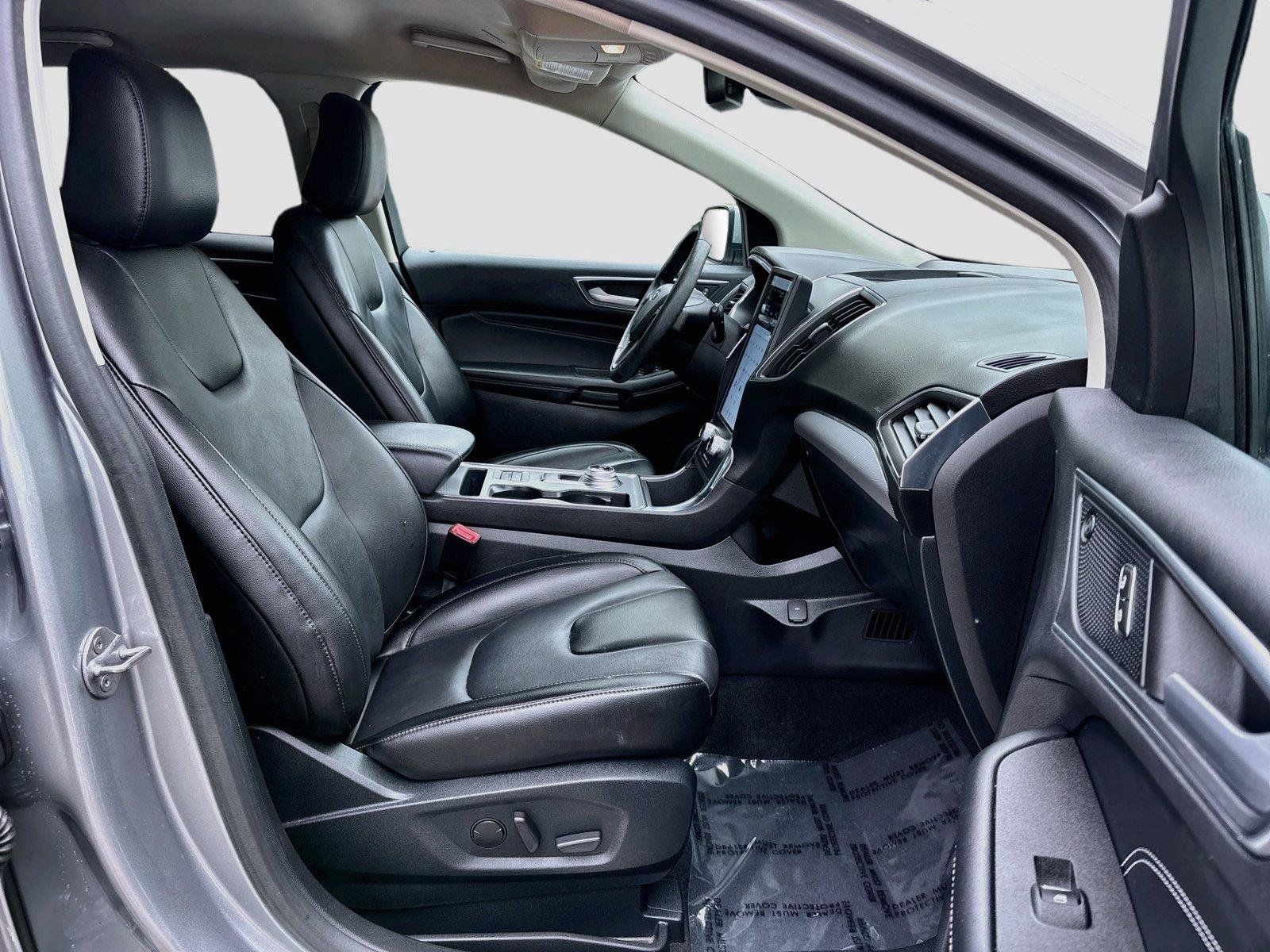 Used 2021 Ford Edge Titanium w/ Cargo Accessory Package FWD image 28