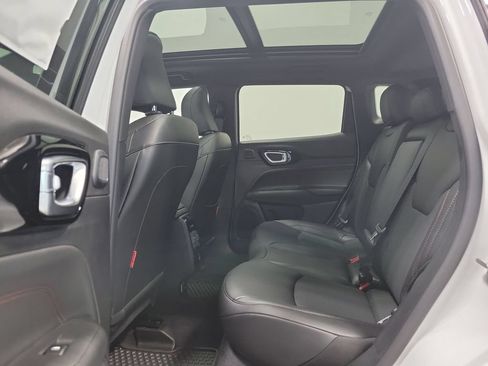 New 2026 Jeep Compass Trailhawk w/ Sun, Sound & Navigation Group AWD/4WD image 9