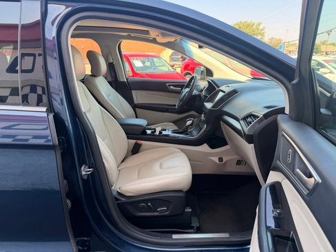 Used 2017 Ford Edge Titanium w/ Equipment Group 302A AWD/4WD image 34