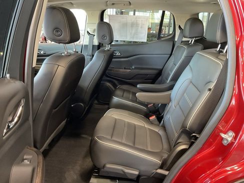 Used 2021 GMC Acadia Denali w/ Denali Ultimate Package image 22