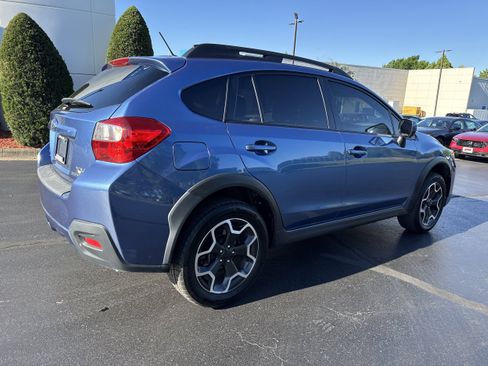 Used 2014 Subaru Crosstrek 2.0i Premium w/ Moonroof Package AWD/4WD image 4
