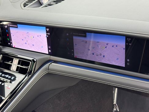 Used 2025 Porsche Panamera 4S image 34