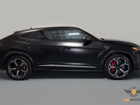 Used 2021 Lamborghini Urus image 4