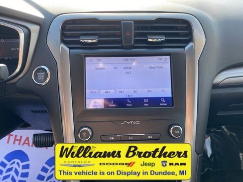 Used 2020 Ford Fusion SE image 15