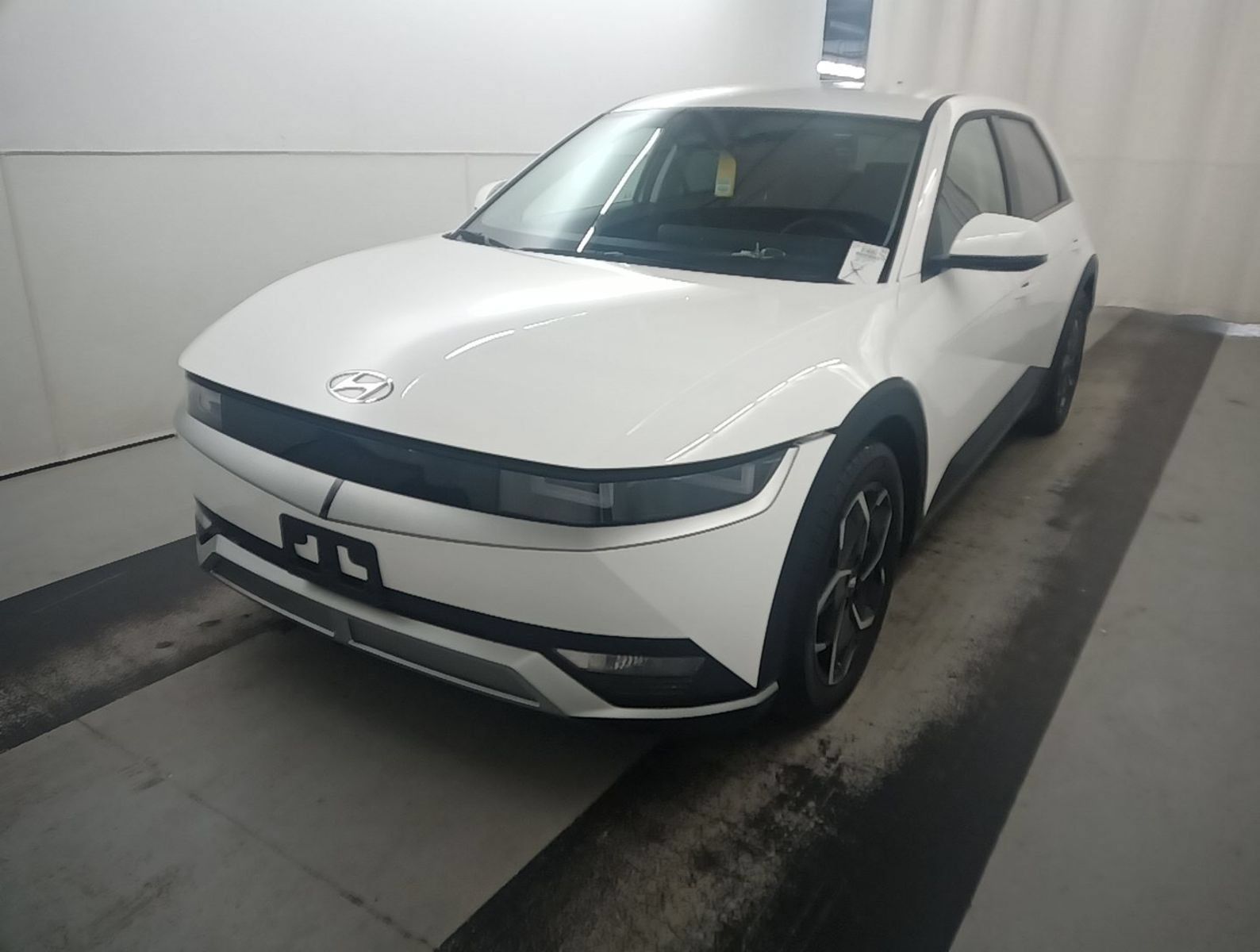 Used 2024 Hyundai Ioniq 5 SEL RWD image 1