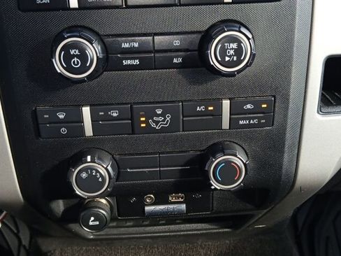 Used 2011 Ford F150 XLT w/ XLT Chrome Pkg image 28