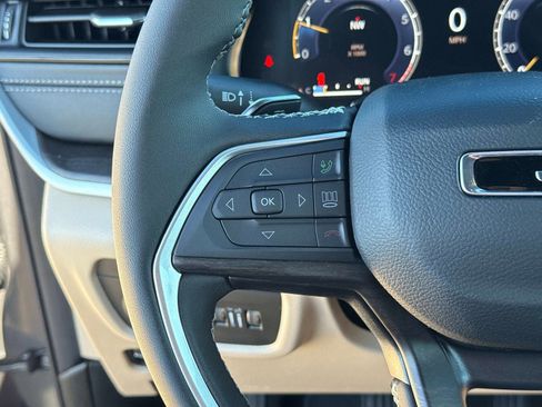 New 2026 Jeep Grand Cherokee Limited image 31