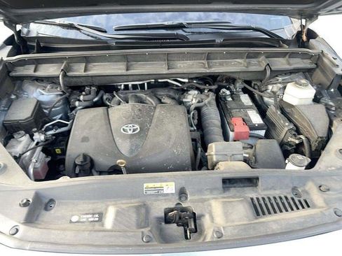 Used 2022 Toyota Highlander XLE image 14