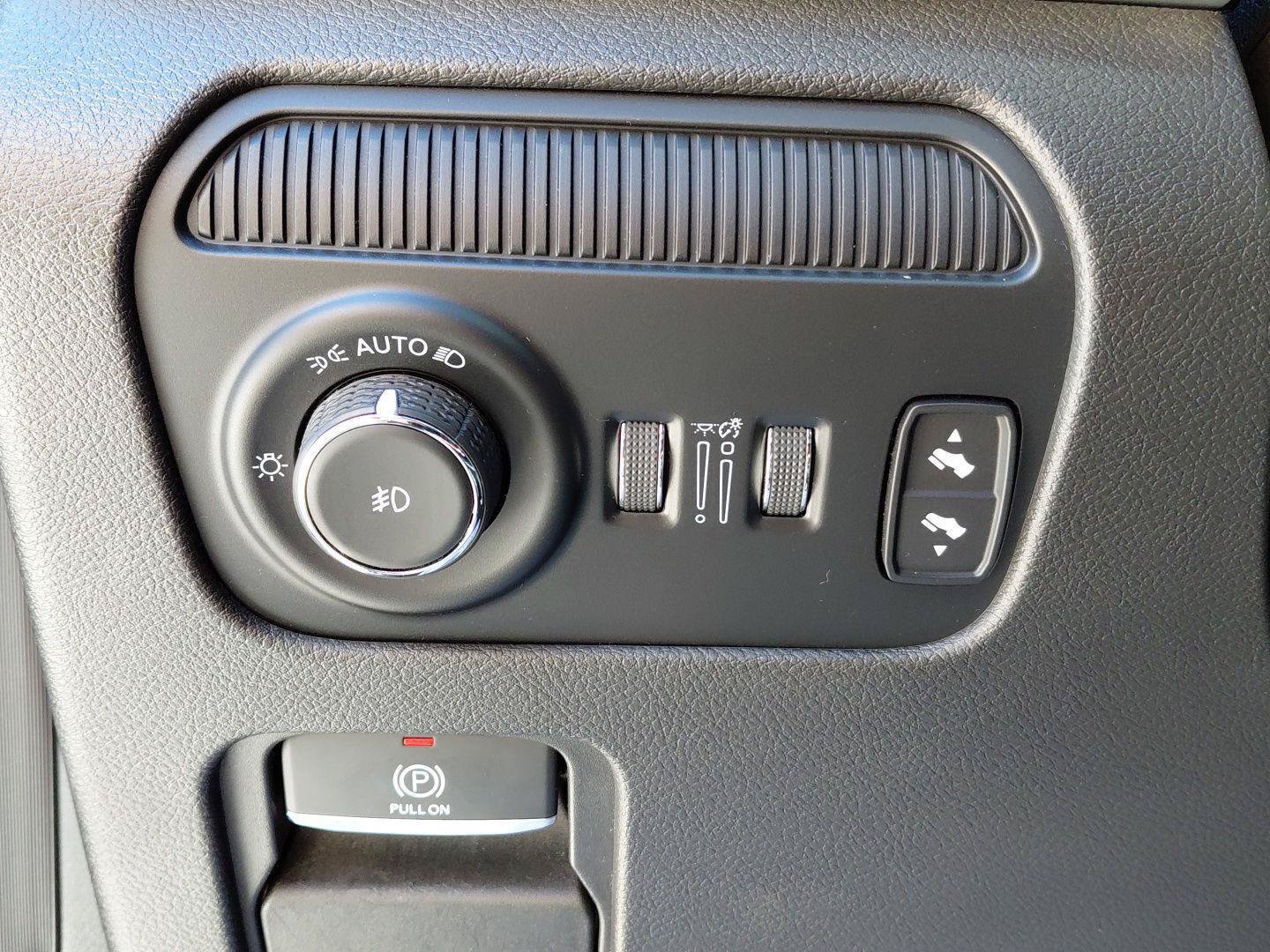 Used 2023 Jeep Wagoneer Series II AWD/4WD image 33