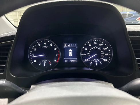 Used 2018 Hyundai Elantra SEL image 25