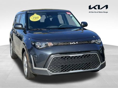 Used 2025 Kia Soul S image 1