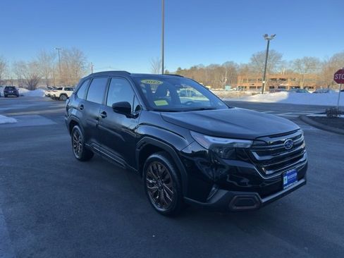 Used 2025 Subaru Forester Sport image 3