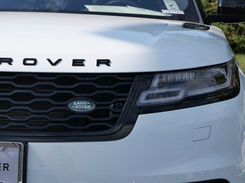 Used 2019 Land Rover Range Rover Velar R-Dynamic SE AWD/4WD image 9