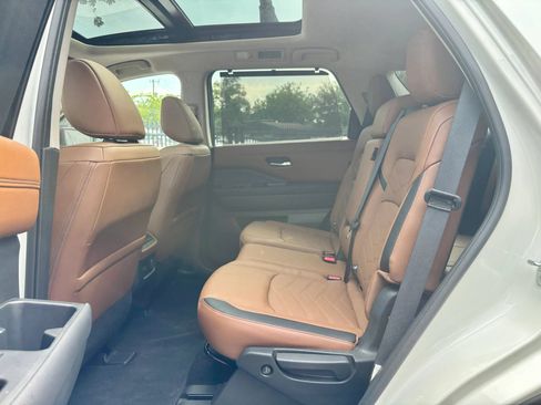 Used 2024 Nissan Pathfinder Platinum w/ Cargo Package FWD image 27