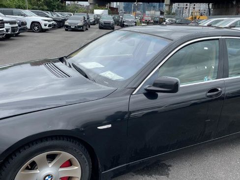 Used 2007 BMW 750i RWD image 8