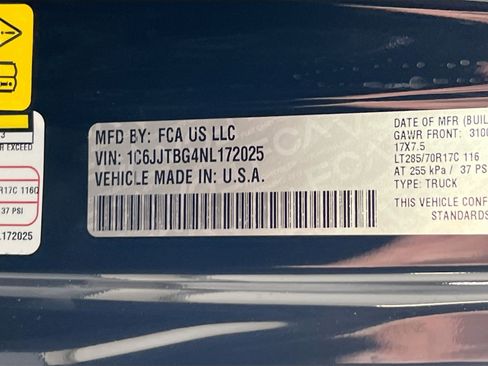 Used 2022 Jeep Gladiator Rubicon w/ Cold Weather Group image 31